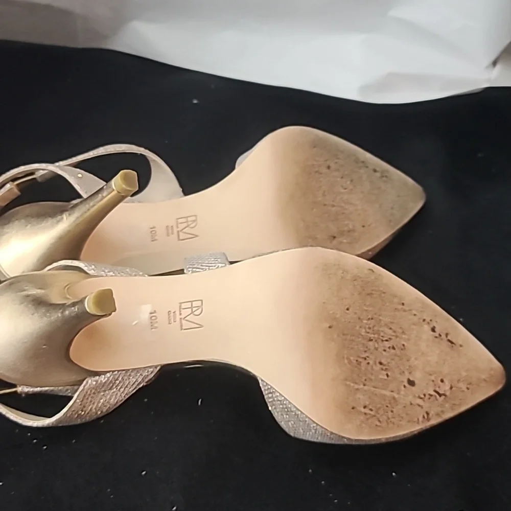 Pelle Moda Gold Glitter Strappy Heels - 10